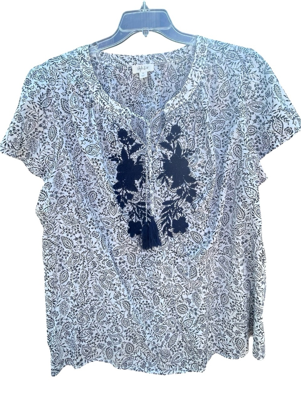 Women’s Style & Co Blue and White Embroidered Blouse with cami Sz 3X